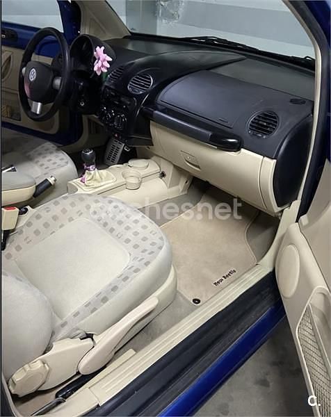 Usado VW New Beetle 115 CV (84 kW) 1999 Azul Utilitario