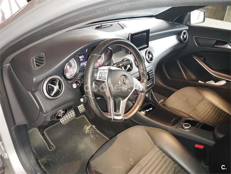 Usado Mercedes GLA220 AMG line 170 CV (125 kW) 2015 Gris / plata SUV