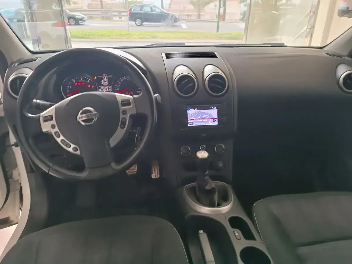 Usado Nissan Qashqai Premium Edition 110 CV (80 kW) 2013 Blanco SUV