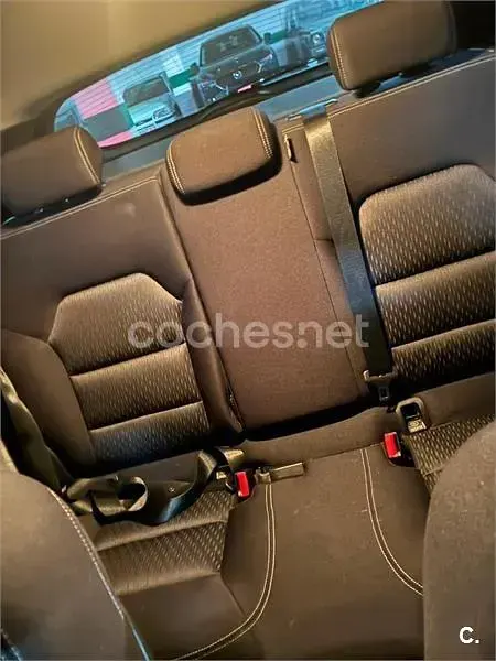 Usado Infiniti Q30 Premium 109 CV (80 kW) 2018 Blanco Berlina