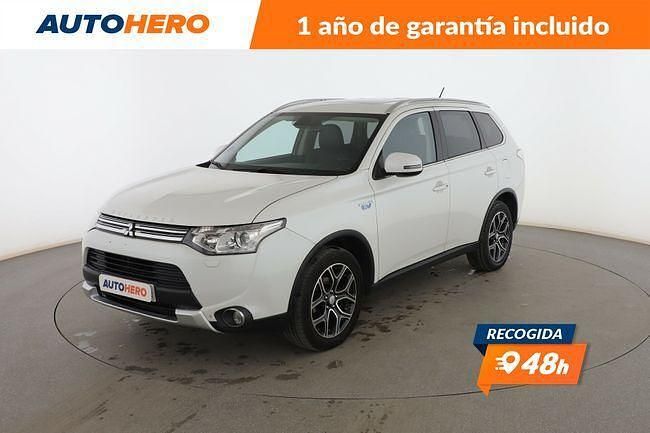 Blanco Usado 2015 Mitsubishi Outlander P-HEV | 15.099 € (Precio justo) - Imagen 1/3