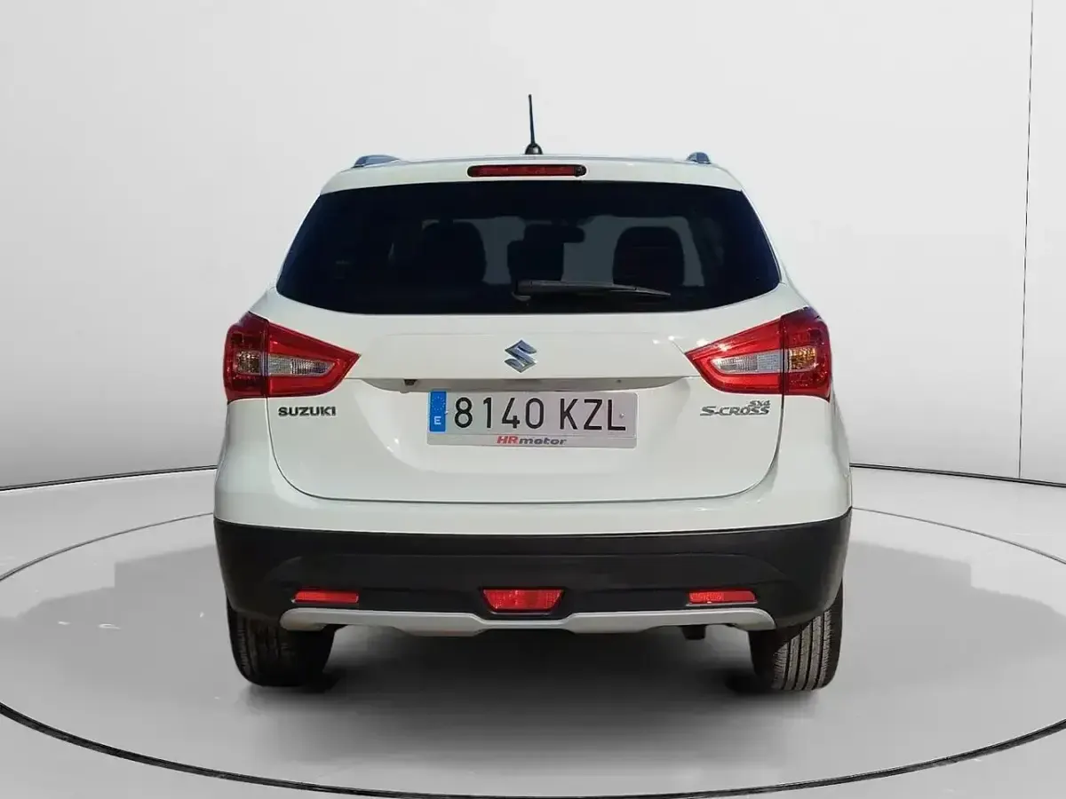 Usado Suzuki SX4 S-Cross 111 CV (81 kW) 2019 Blanco SUV