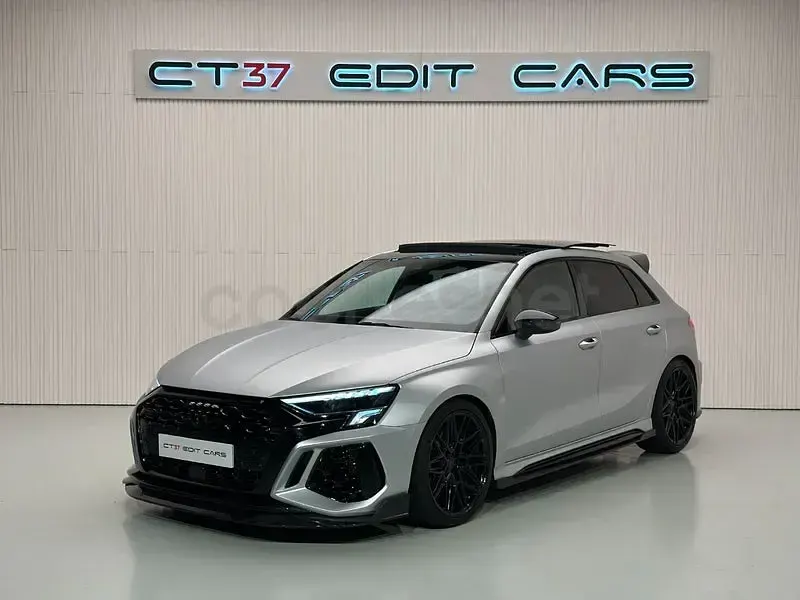 Usado Audi RS3 Sport 400 CV (294 kW) 2022 Gris / plata Berlina