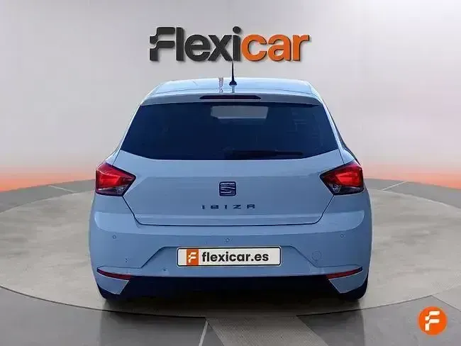 Usado Seat Ibiza Reference 95 CV (69 kW) 2019 Blanco Utilitario