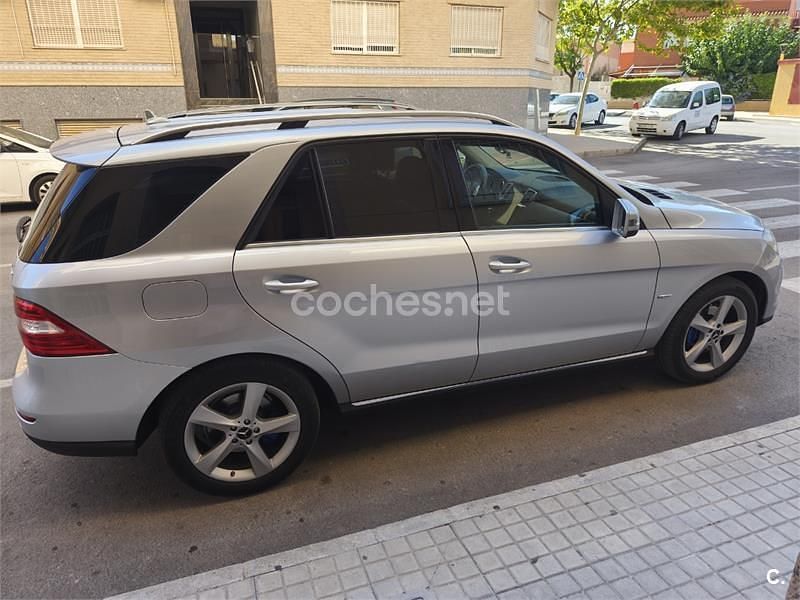 Usado Mercedes ML350 Edition 1 258 CV (189 kW) 2011 Gris / plata SUV