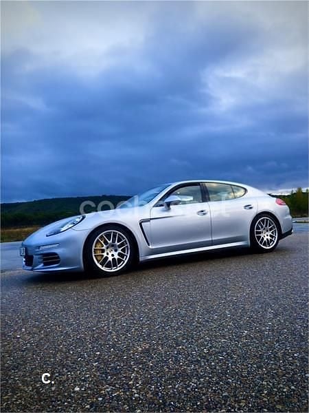 Usado Porsche Panamera 420 CV (308 kW) 2013 Gris / plata Berlina