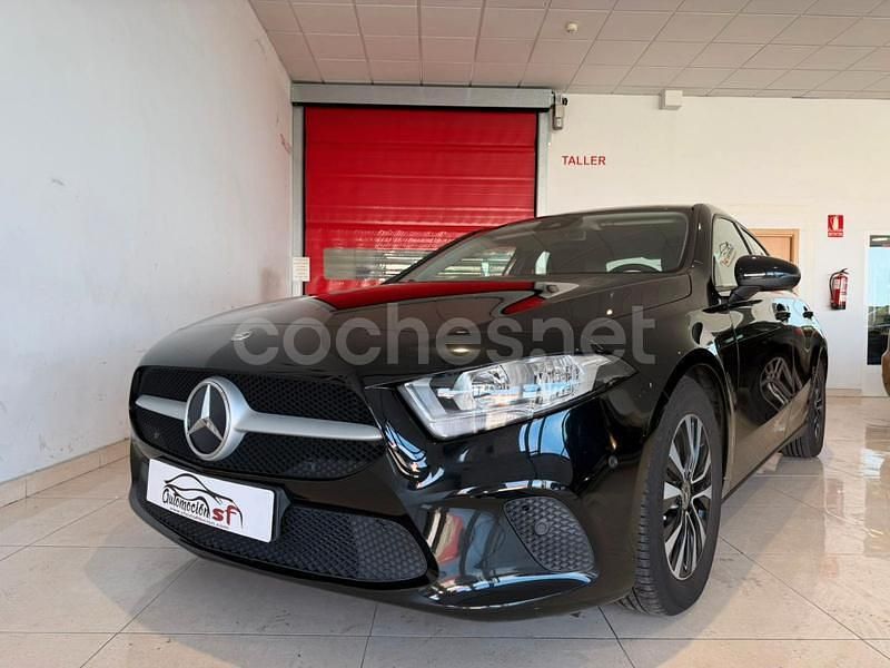 Usado Mercedes A180 116 CV (85 kW) 2020 Negro Berlina