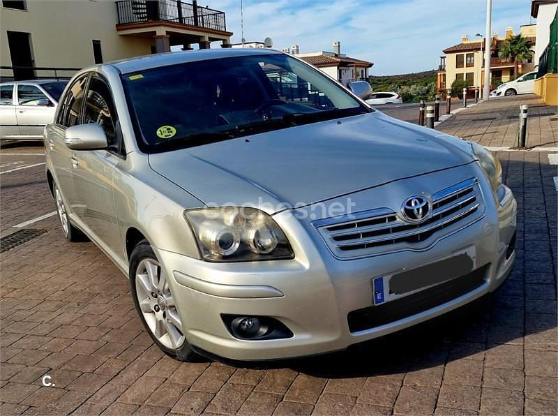 Gris / plata Usado 2008 Toyota Avensis Sol Berlina | 4100 € (Buen precio) - Imagen 1/4
