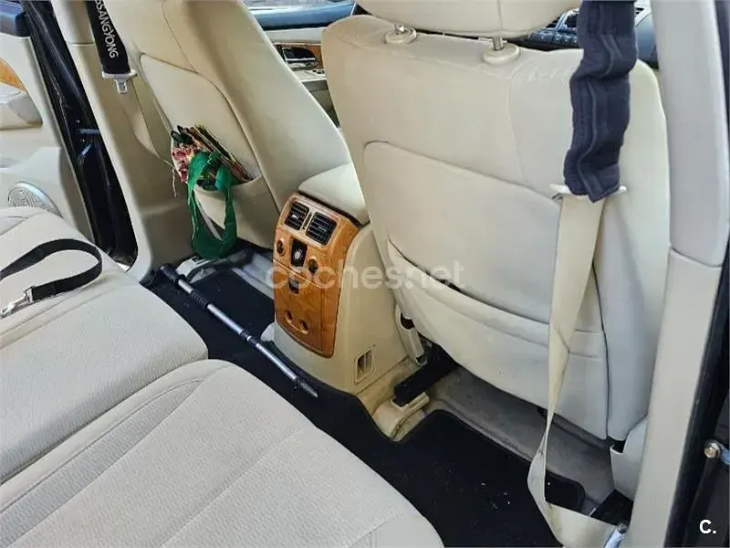Usado SsangYong Rexton 165 CV (121 kW) 2005 Negro SUV