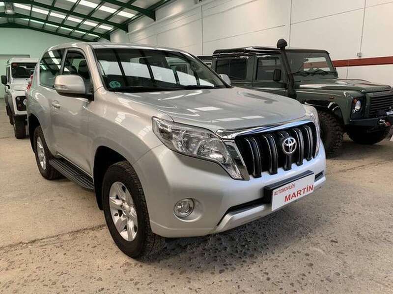 Usado Toyota Land Cruiser 177 CV (130 kW) 2016 Plata SUV