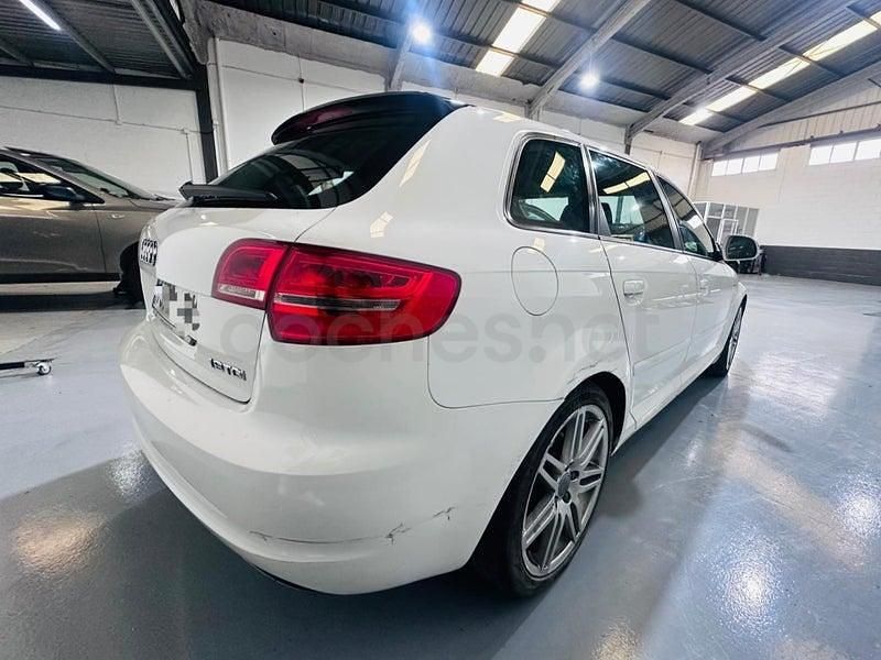 Usado Audi A3 Ambition 105 CV (77 kW) 2009 Blanco Utilitario