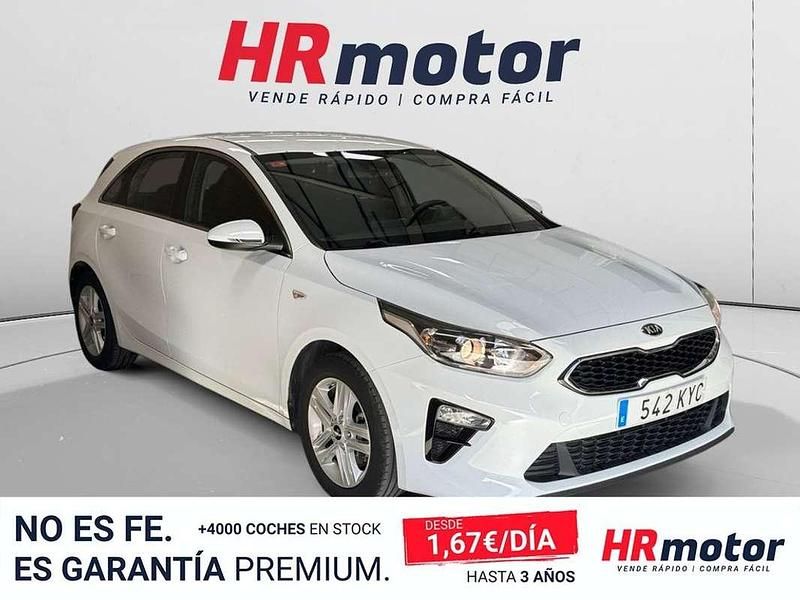 Usado Kia Ceed 120 CV (88 kW) 2019 Blanco Utilitario