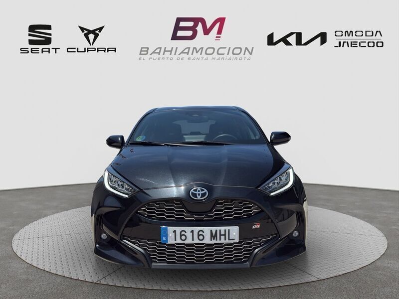 Negro Usado 2023 Toyota Yaris Hybrid Sport Berlina | 22.700 € (Precio justo) - Imagen 1/4