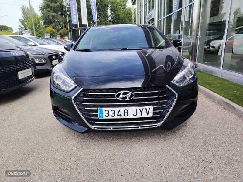 Usado Hyundai i40 Style 141 CV (103 kW) 2017 Negro Berlina