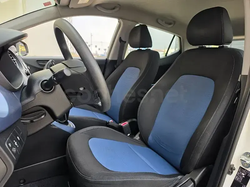 Usado Hyundai i10 66 CV (48 kW) 2015 Blanco Utilitario