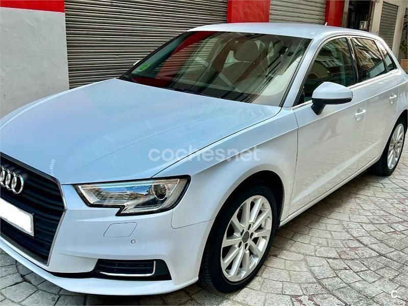 Usado Audi A3 Sport 110 CV (80 kW) 2018 Blanco Berlina