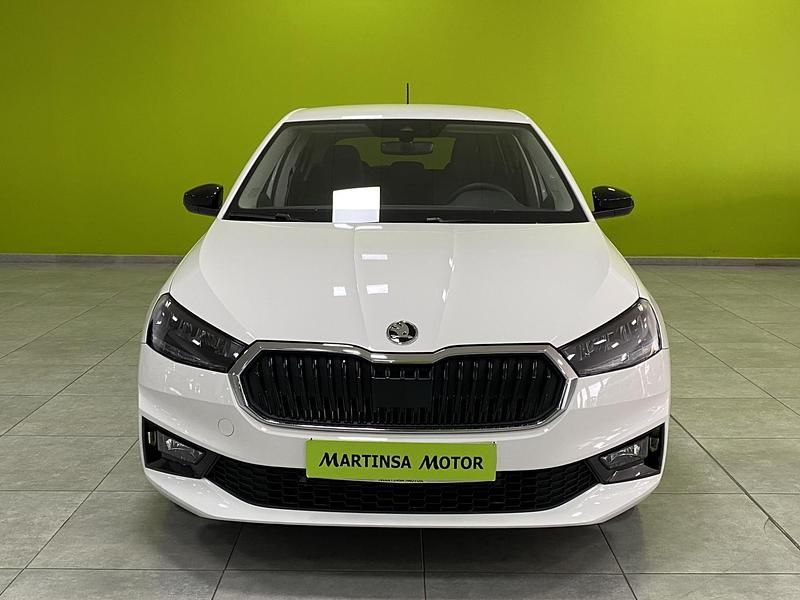 Nuevo Skoda Fabia Selection 95 CV (69 kW) 2025 Blanco Utilitario