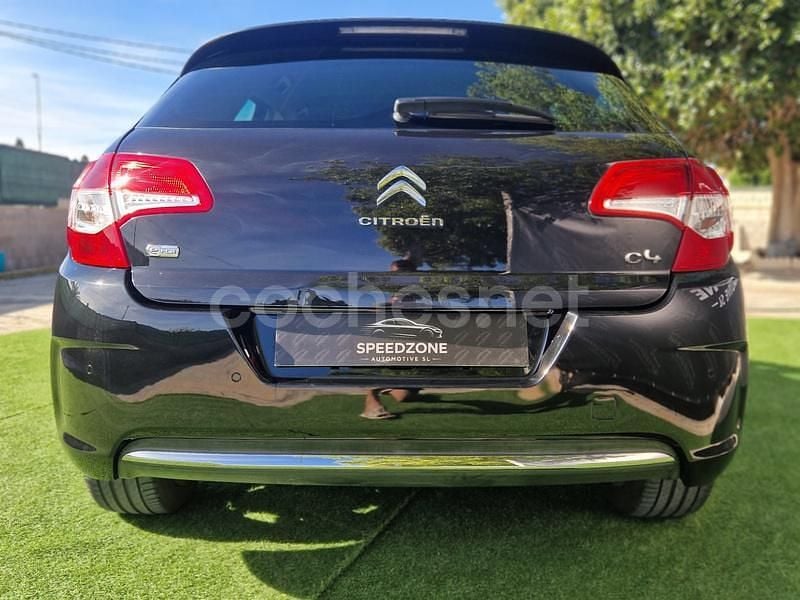 Usado Citroën C4 114 CV (83 kW) 2015 Negro Berlina