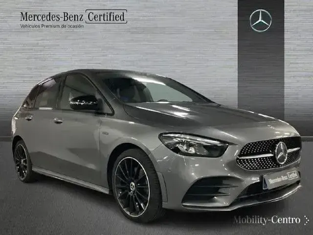 Usado Mercedes B250e 218 CV (160 kW) 2021 Gris montaña Utilitario