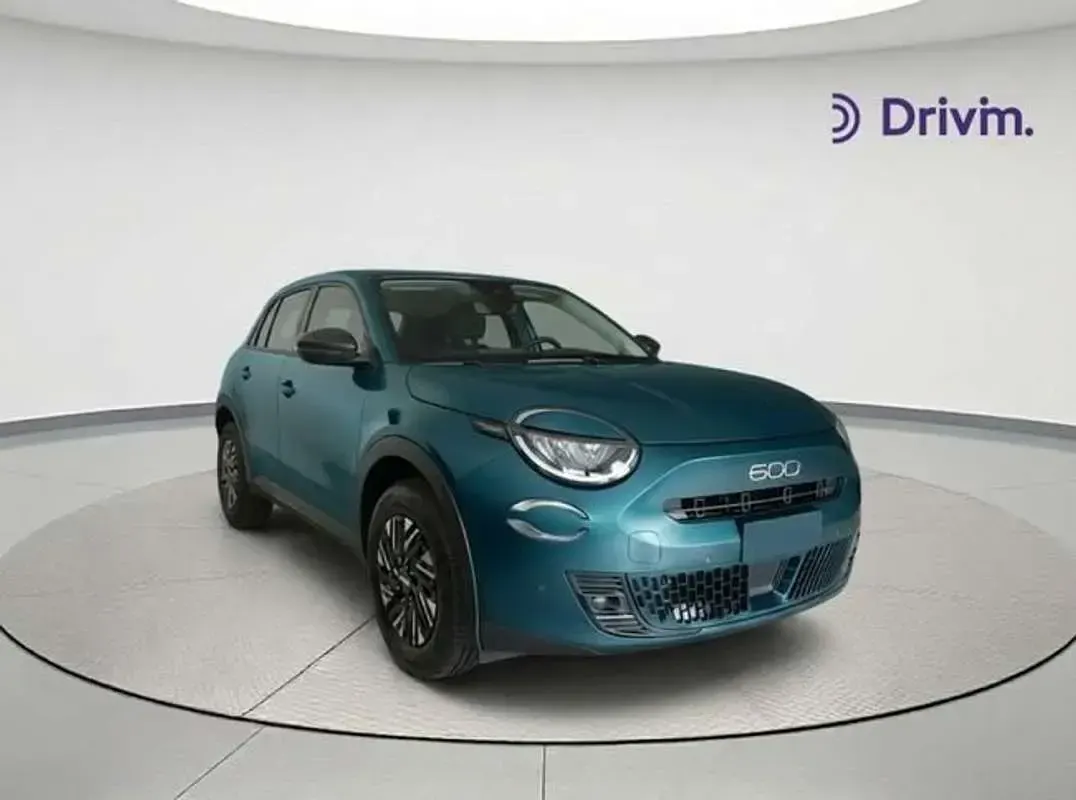 Nuevo Fiat 600 Pop 110 CV (80 kW) 2026 Blanco SUV