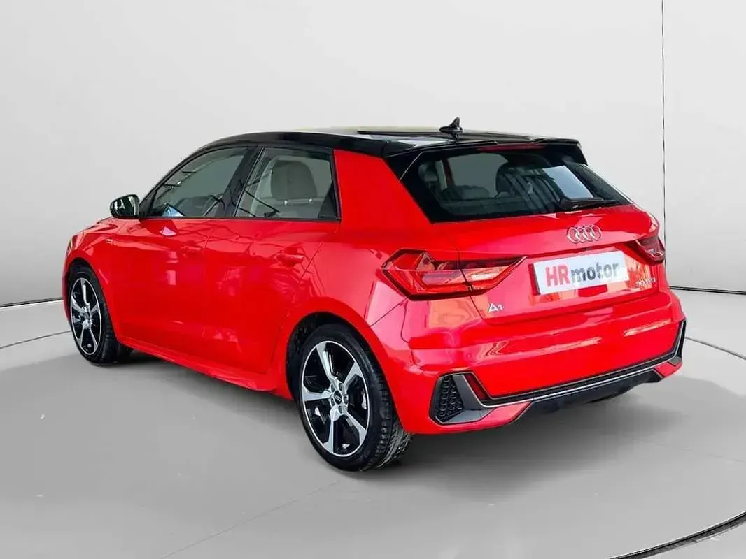 Usado Audi A1 Sportback 110 CV (80 kW) 2021 Rojo Utilitario