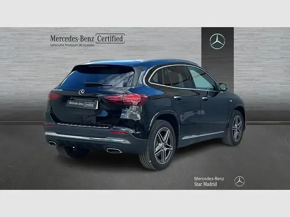 Usado Mercedes GLA250 AMG line 218 CV (160 kW) 2025 Negro SUV