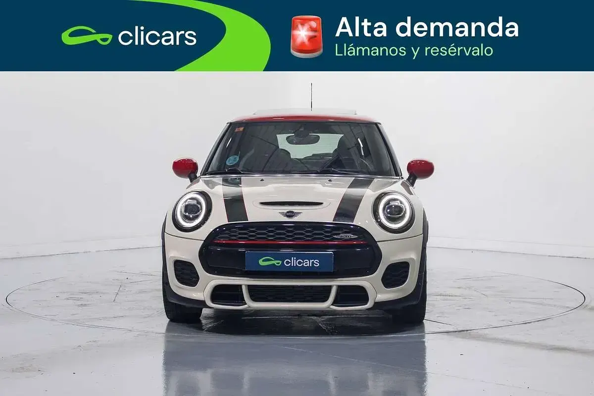 Usado Mini John Cooper Works 231 CV (169 kW) 2021 Rojo Utilitario