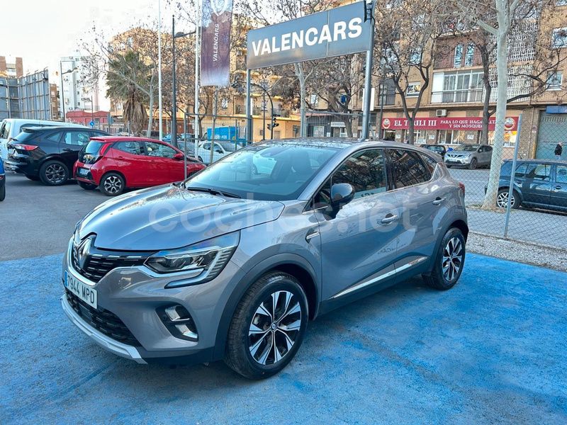 Usado Renault Captur Techno 91 CV (66 kW) 2024 Gris SUV