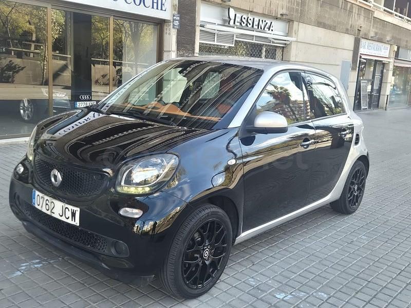 Usado Smart ForFour Passion 71 CV (52 kW) 2015 Negro Utilitario