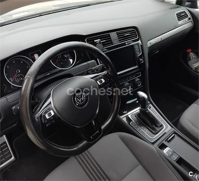 Usado VW Golf VII Sportline 150 CV (110 kW) 2017 Gris / plata Familiar