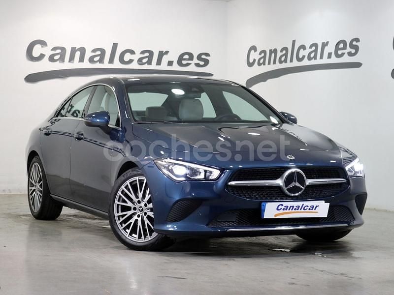 Usado Mercedes CLA180 136 CV (100 kW) 2021 Azul Berlina