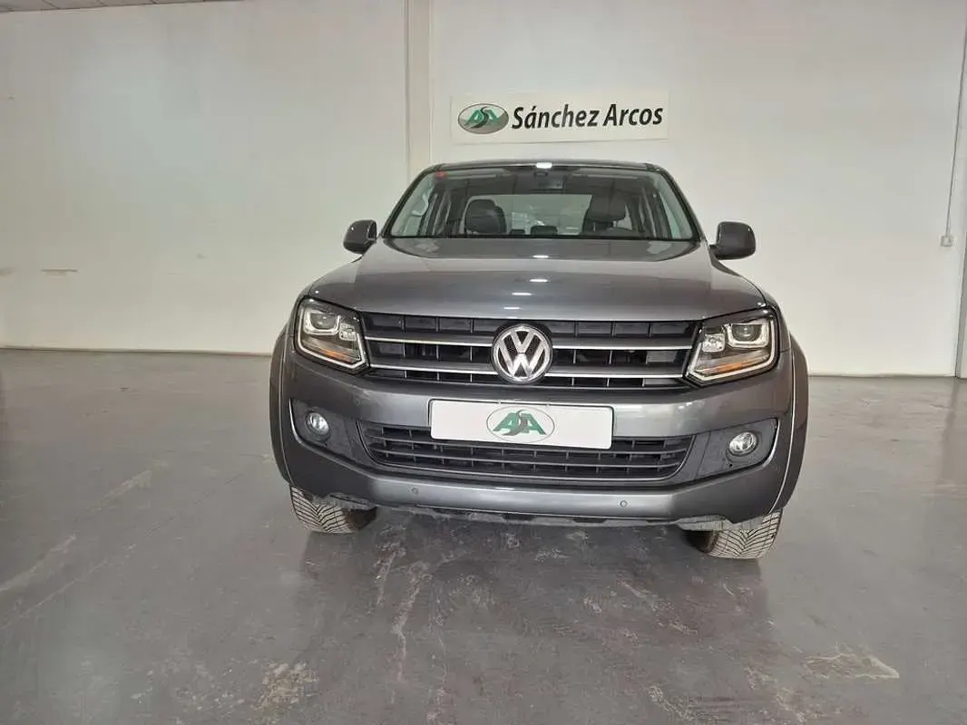 Usado VW Amarok Trendline 179 CV (131 kW) 2017 Gris Pickup/Camioneta