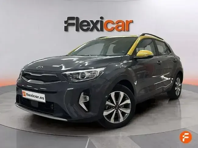 Usado Kia Stonic 100 CV (73 kW) 2021 Gris SUV