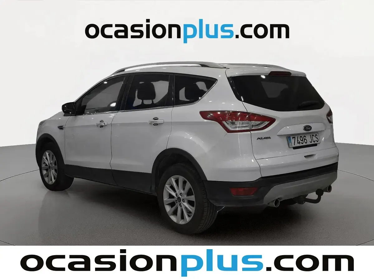 Usado Ford Kuga Titanium 150 CV (110 kW) 2015 Blanco SUV