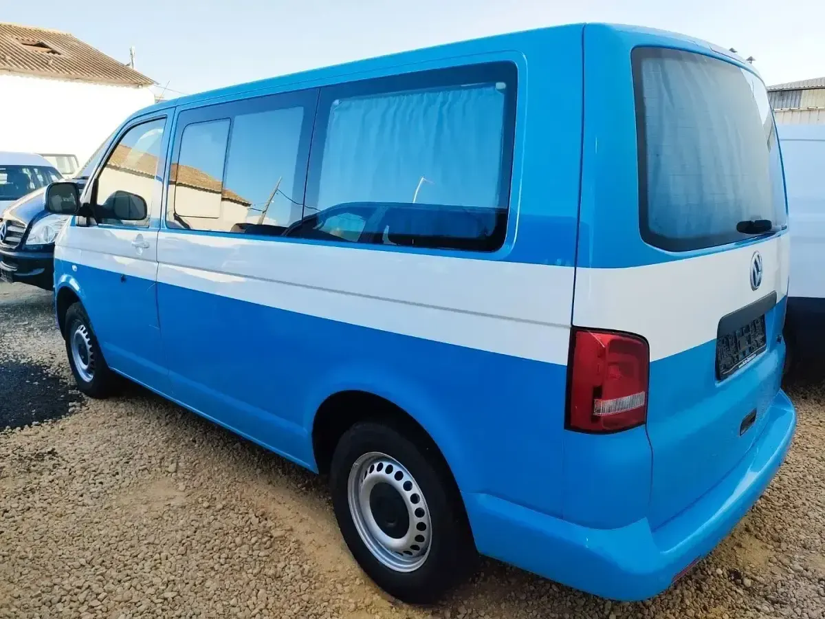 Usado VW T5 Pro 140 CV (102 kW) 2012 Azul Van
