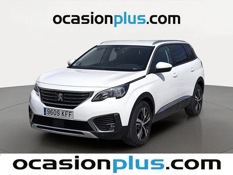 Usado Peugeot 5008 Allure 131 CV (96 kW) 2017 Blanco SUV