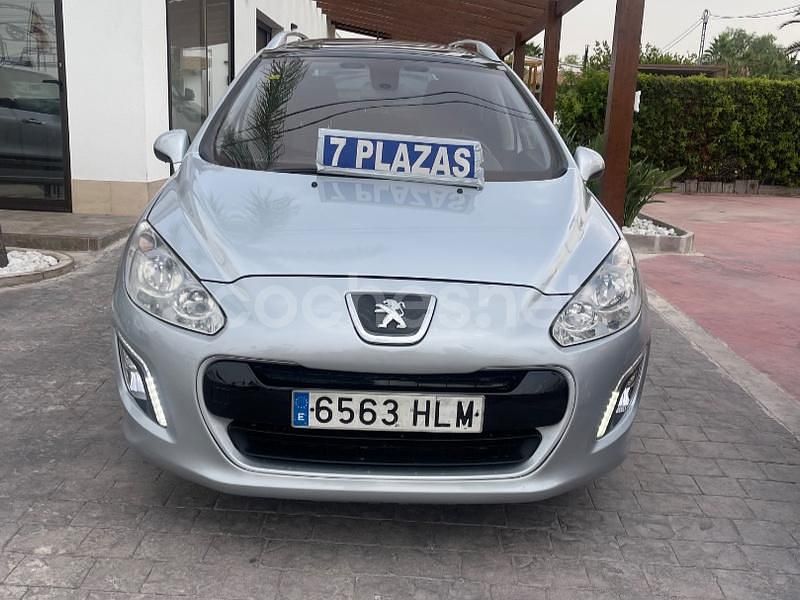 Gris / plata Usado 2012 Peugeot 308 Active Familiar | 4999 € (Precio justo) - Imagen 1/4