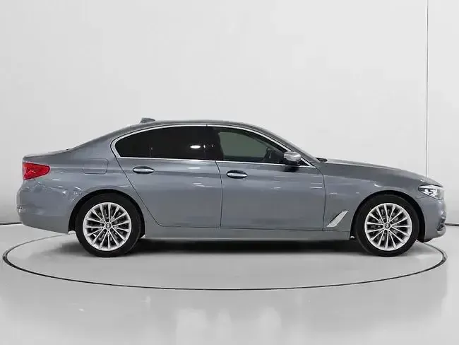 Usado BMW 530 Luxury Line 265 CV (194 kW) 2018 Azul Berlina