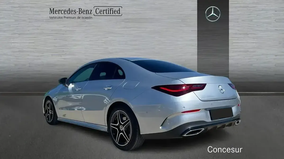 Usado Mercedes CLA250e 217 CV (159 kW) 2025 Plata Coupe