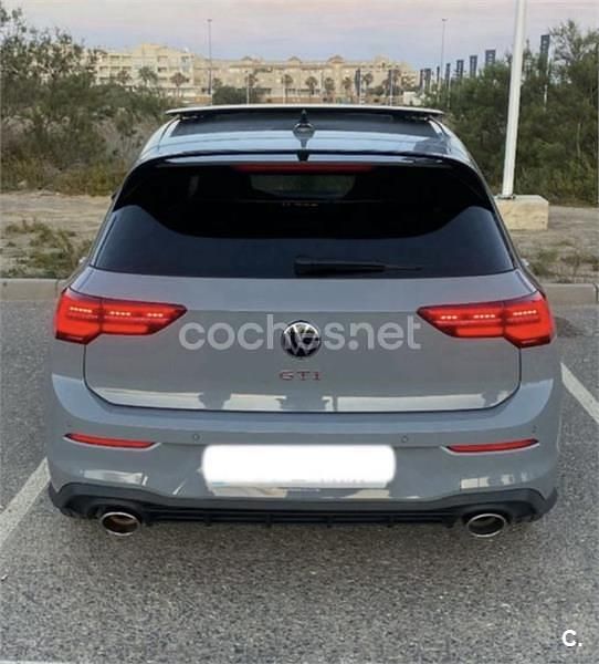 Usado VW Golf VIII GTI Clubsport 301 CV (221 kW) 2022 Gris / plata Berlina