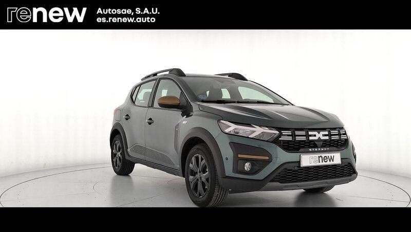 Usado Dacia Sandero Extreme 101 CV (74 kW) 2025 Verde Berlina