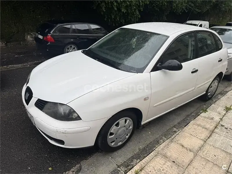Usado Seat Ibiza Reference 70 CV (51 kW) 2004 Blanco Utilitario