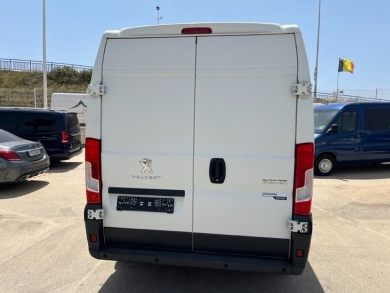 Usado Peugeot Boxer 131 CV (96 kW) 2018 Blanco metalico Van