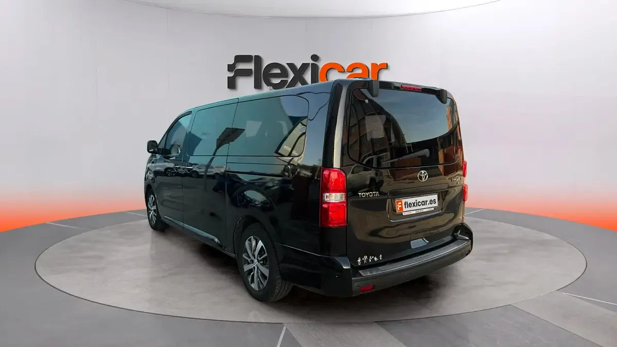 Usado Toyota Proace Verso Advance 177 CV (130 kW) 2023 Negro Familiar