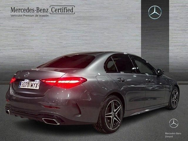 Usado Mercedes C300e AMG line 313 CV (230 kW) 2024 Gris selenita Berlina