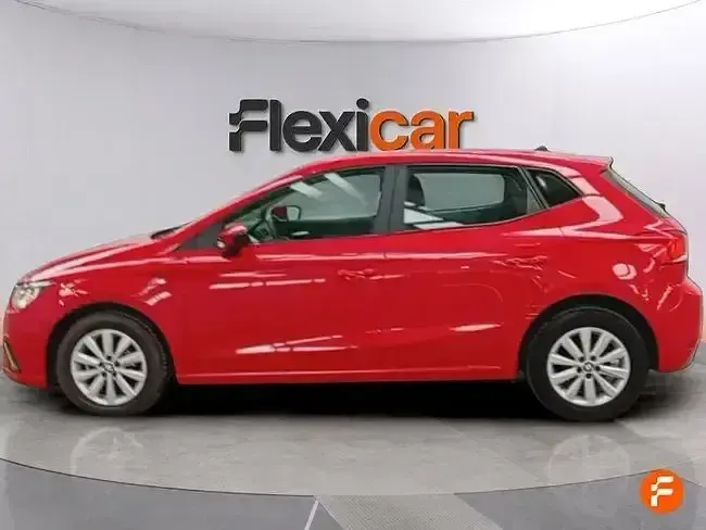Usado Seat Ibiza Reference 95 CV (69 kW) 2019 Rojo Utilitario