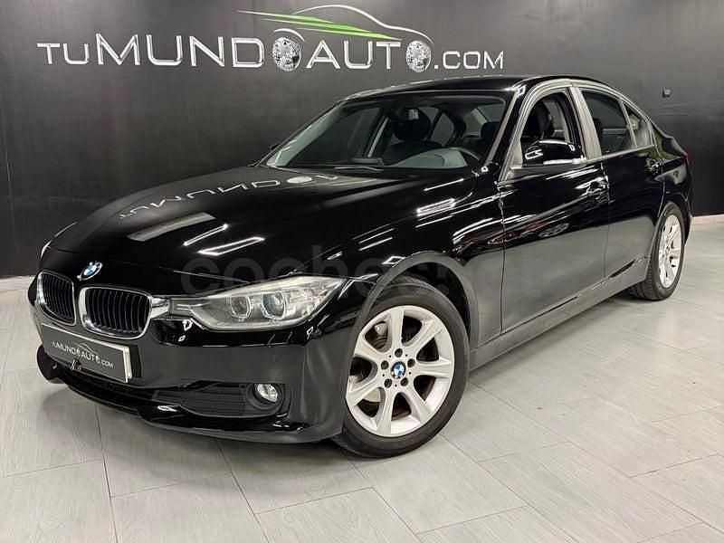Usado BMW 318 Comfort Edition 143 CV (105 kW) 2014 Negro Berlina