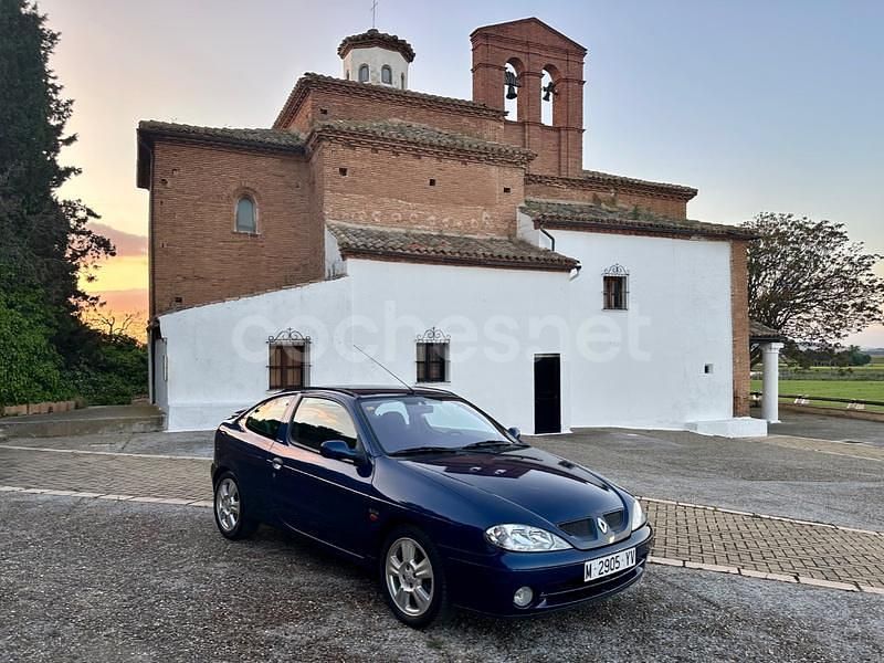 Azul Usado 2000 Renault Mégane Coupé Coupe | 5000 € - Imagen 1/4