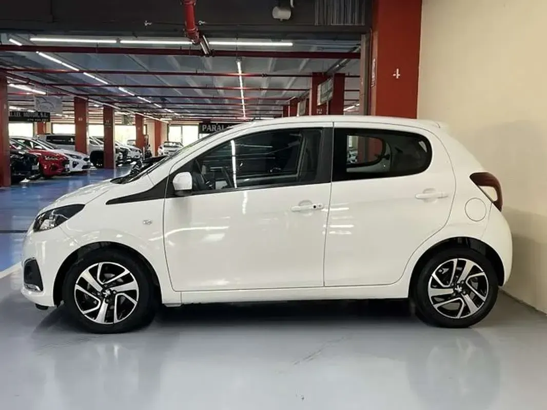 Usado Peugeot 108 Allure 72 CV (52 kW) 2019 Blanco Utilitario