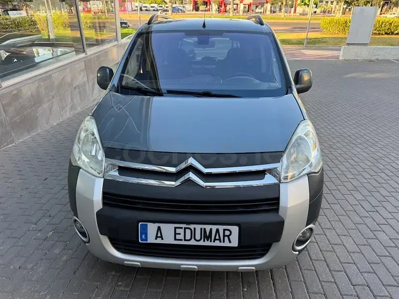 Usado Citroën Berlingo XTR 90 CV (66 kW) 2012 Negro Monovolumen